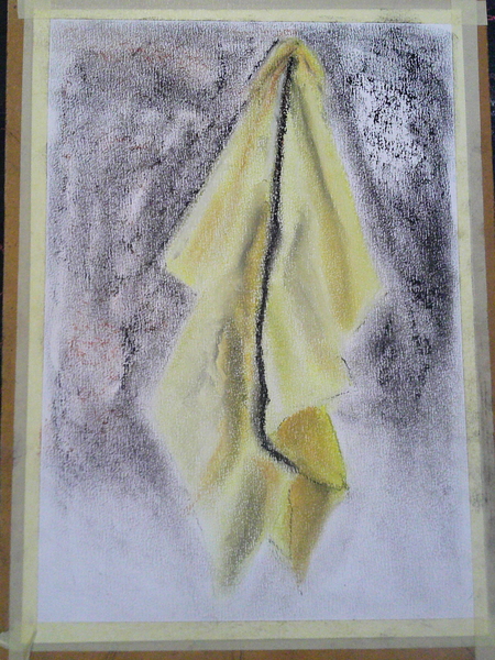 Drapé jaune